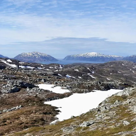 Loghouse In Arctic Wonderland! *