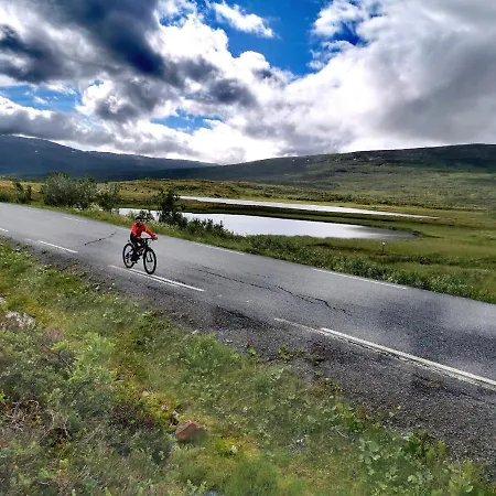 Loghouse In Arctic Wonderland! *