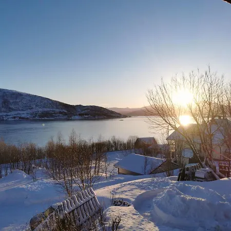 Loghouse In Arctic Wonderland! *