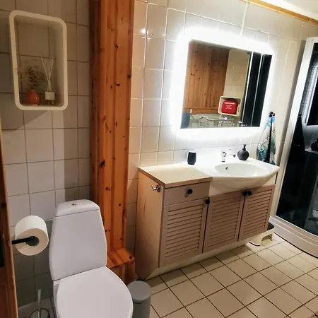 Loghouse In Arctic Wonderland! * Kvaloya