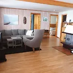 Loghouse In Arctic Wonderland! Kvaloya