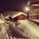 Loghouse In Arctic Wonderland! Kvaloya