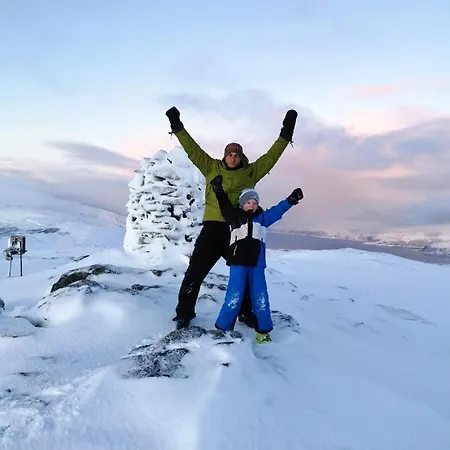 Loghouse In Arctic Wonderland! Leilighet Kvaloya